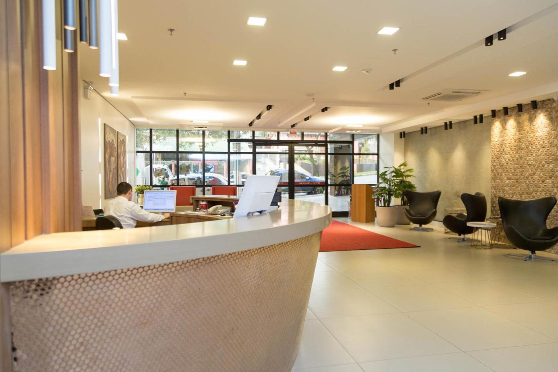 Hotel Mogano Premium - Eletroposto Chapecó